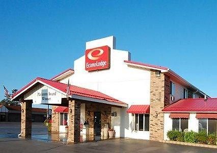 Travelodge By Wyndham Escanaba Esterno foto