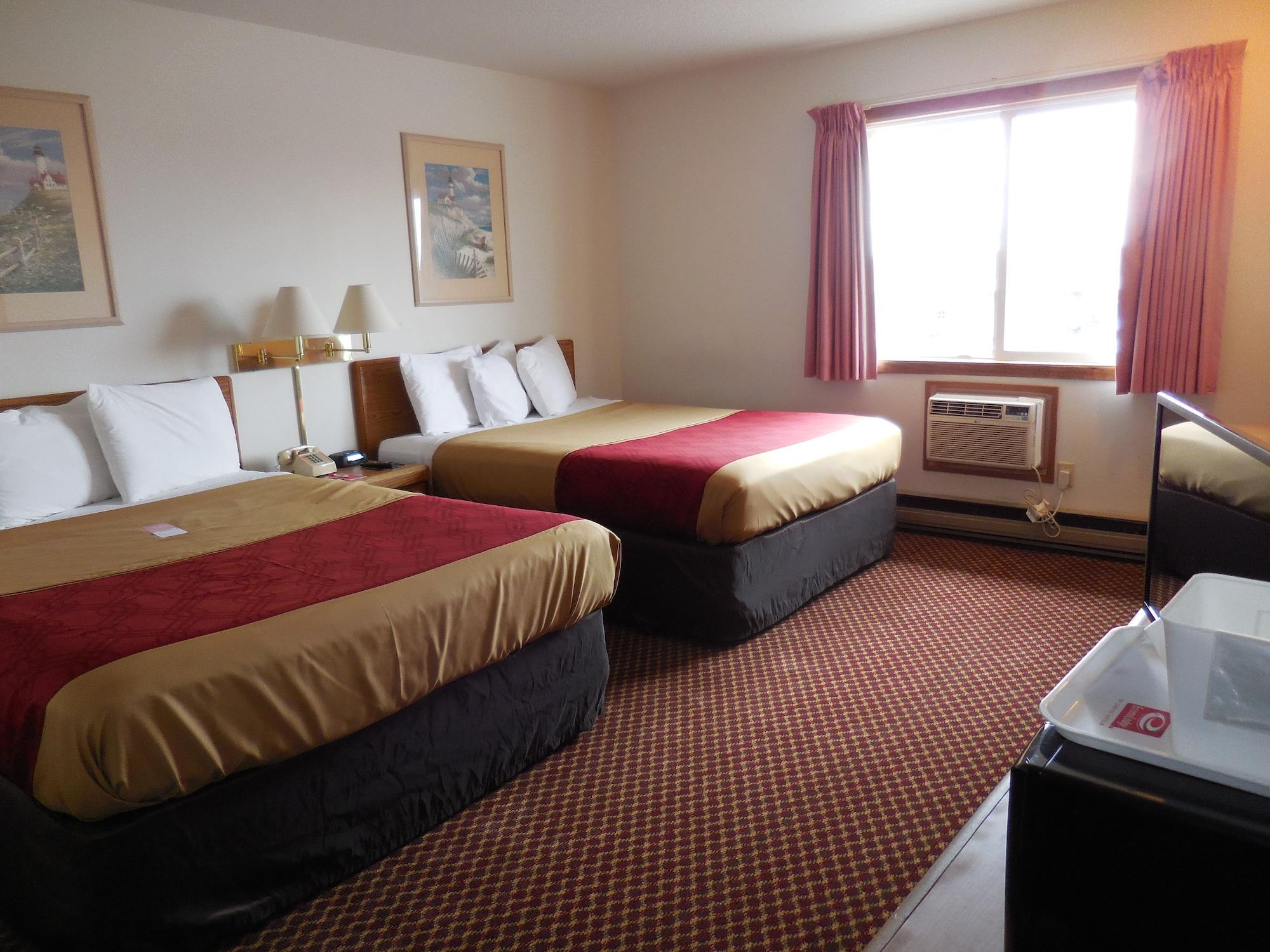 Travelodge By Wyndham Escanaba Esterno foto