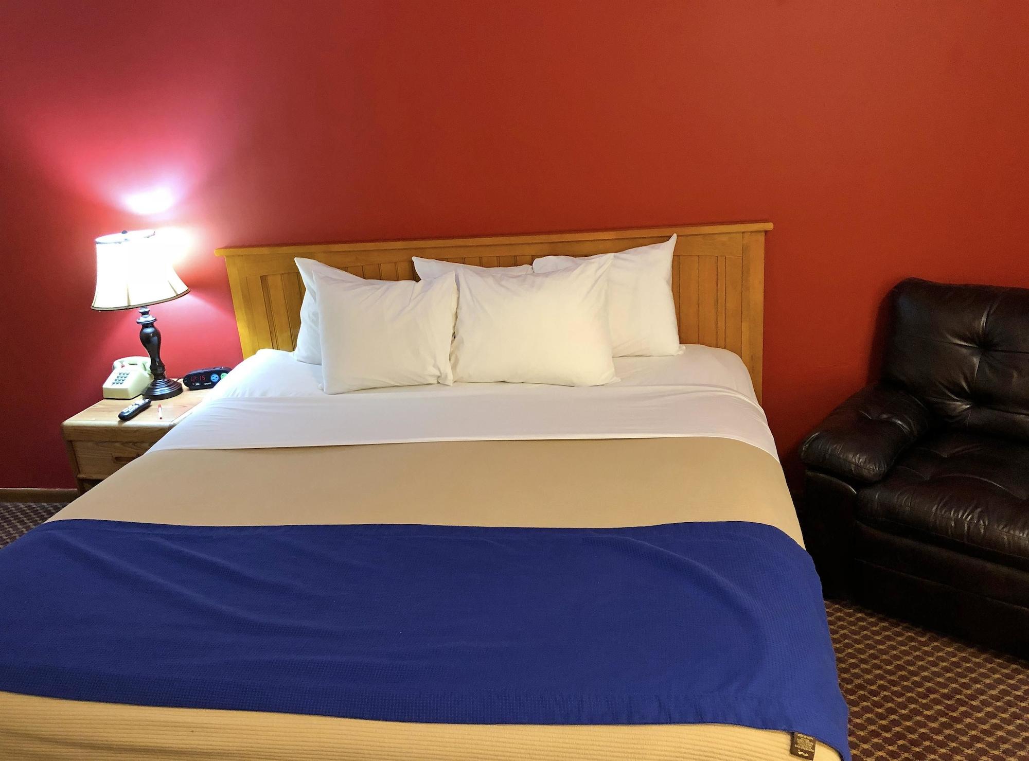 Travelodge By Wyndham Escanaba Esterno foto