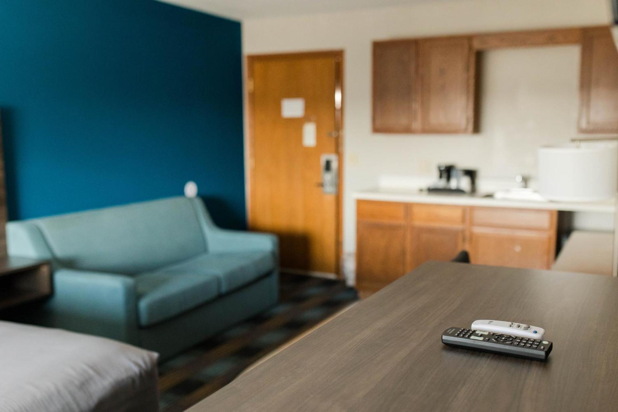 Travelodge By Wyndham Escanaba Esterno foto